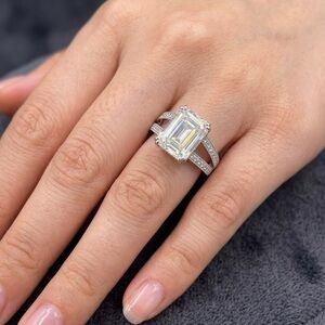 ✨ NEW 3.0ct Emerald Cut Moissanite Statement Ring ✨